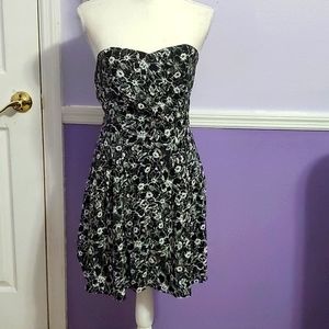 Express Black Floral Fit & Flare Strapless Cocktail Party Evening Mini Dress 6